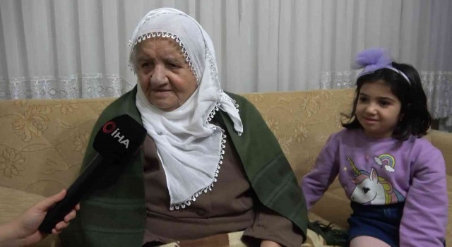 Şivesiyle bir şehri kendine hayran bıraktı: 86lık Raife nine sosyal medyanın yeni fenomeni oldu