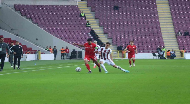 Spor Toto Süper Lig: A. Hatayspor: 0 - Antalyaspor: 0 (İlk yarı)