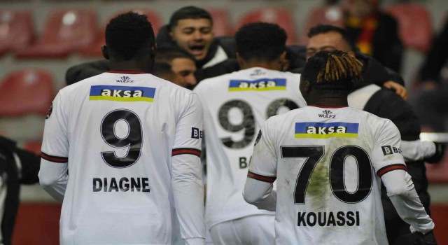 Spor Toto Süper Lig: Kayserispor: 2 - Fatih Karagümrük: 4 (Maç sonucu)