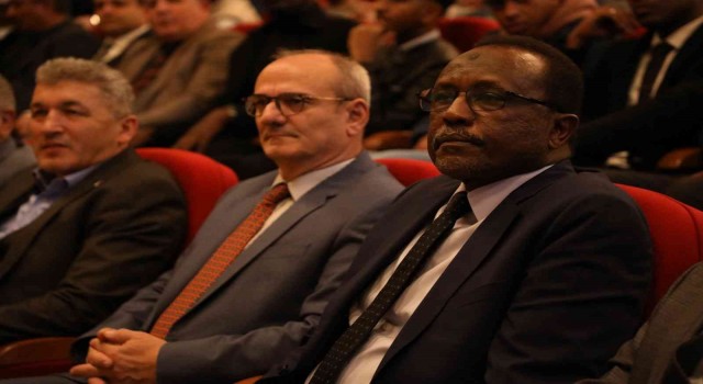 Sudan Büyükelçisi Eltayeb, BARÜyü ziyaret etti