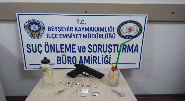 Şüphe üzerine durdurulan şahsın üzerinden uyuşturucu çıktı