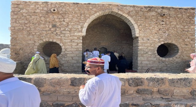 Suudi Arabistan, Medinedeki mübarek ziyaret mekanlarını tamir ediyor