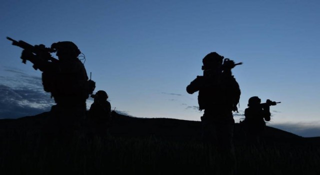 Taciz ateşi açan 10 PKK /YPGli terörist etkisiz hale getirildi