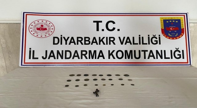 Tarih eserleri 500 bin TLye satmaya çalışırken suçüstü yakalandılar