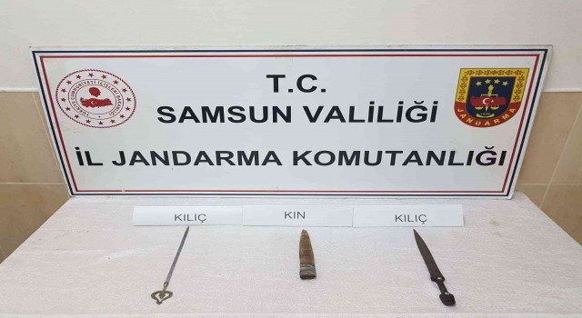 Tarihi eserleri satmaya çalışırken yakalandı