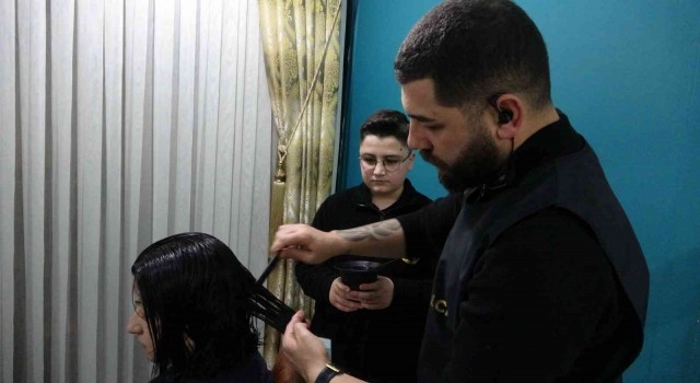 Tasarımcı Kuaför Osman Balcı, 2023 yılı saç trendlerini değerlendirdi