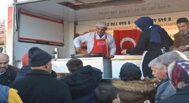 Tavşanlıda lokma ikramı