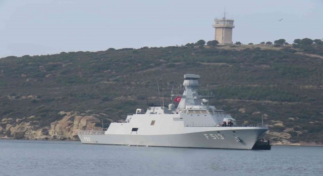 TCG BURGAZADA Gemisi İzmir Foçada törenle karşılandı