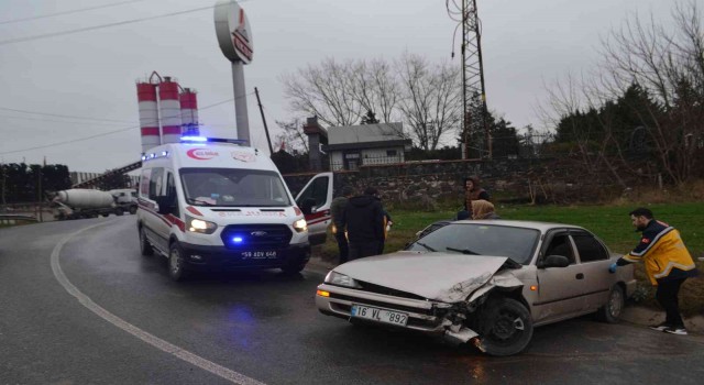 Tekirdağda 1i çocuk 2 kişinin yaralandığı kaza kamerada