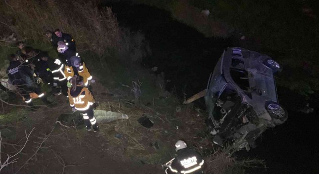 Tekirdağda kontrolden çıkan araç dereye uçtu: 1 ölü, 3 yaralı
