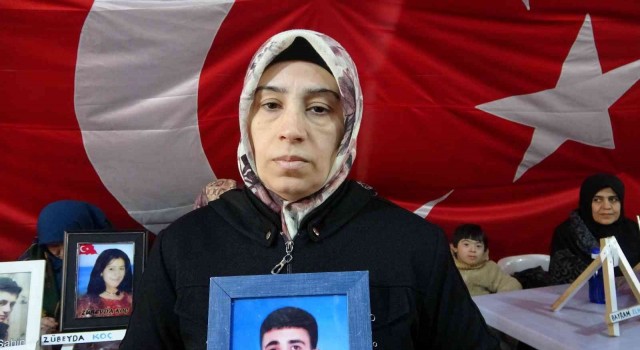 Terör mağduru aileler, bin 226 gündür HDPnin kapısında evlatlarını istiyor
