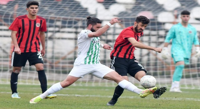 TFF 3. Lig: Turgutluspor: 1 - Iğdır FK: 3