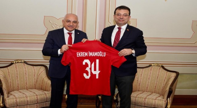 TFF Başkanı Büyükekşi, Ekrem İmamoğlunu ziyaret etti