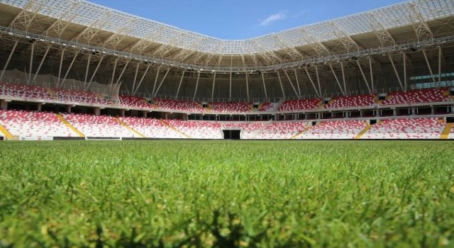 TFFden Sivas 4 Eylül Stadyumuna olumsuz rapor