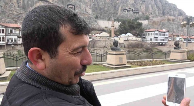 Tıkınan su borusundan 6 metrelik kök çıktı, köylüler şaşırdı: “Boa yılanı geliyor”