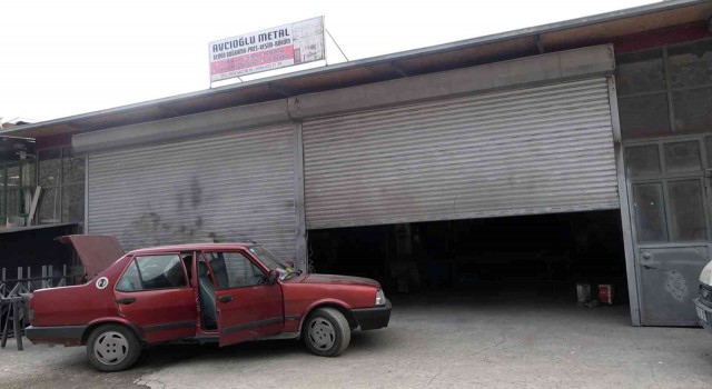 Tinerin tutuşması sonucu alevler içinde kalan işçinin arkadaşları o anları anlattı