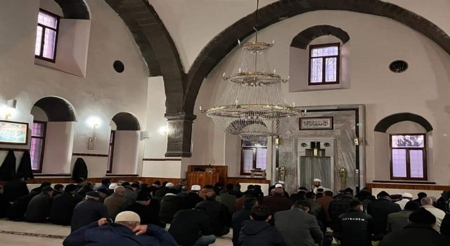 Tomarzalılar, Yeni Yılın İlk Sabah Namazında Buluştular