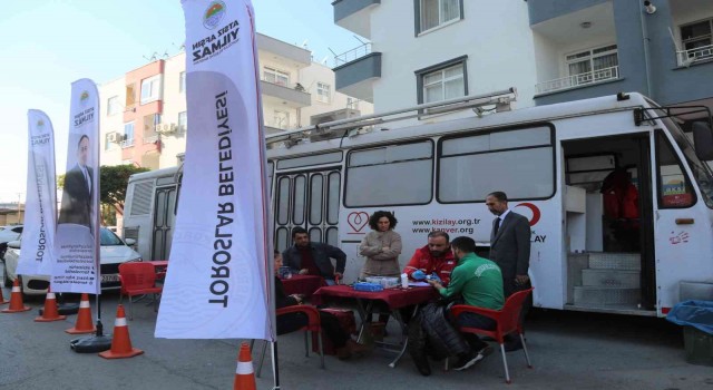 Toroslar Belediyesinden kan bağışı kampanyasına destek