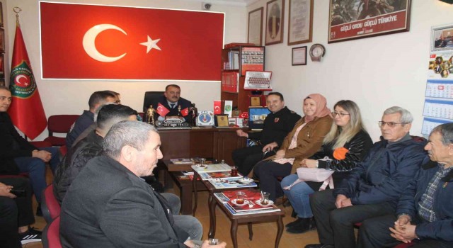 Tuğgeneral Zafer Tombul, Turgutluda şehit aileleri ve gazilerle bir araya geldi