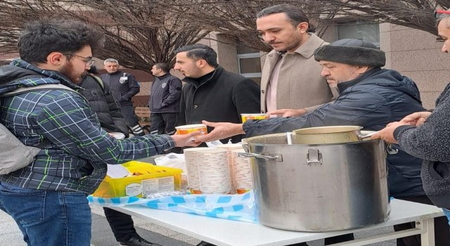 TÜGVAdan final haftasında öğrencilere çorba ikramı