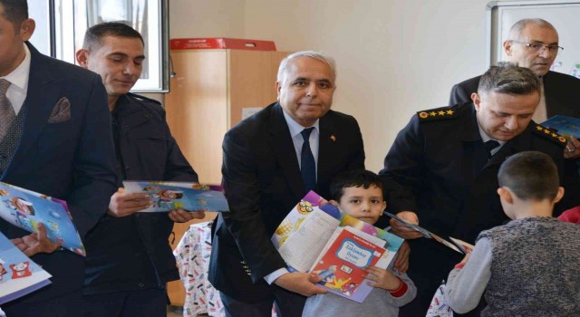 Turgutluda 32 bin 536 öğrenci karne aldı