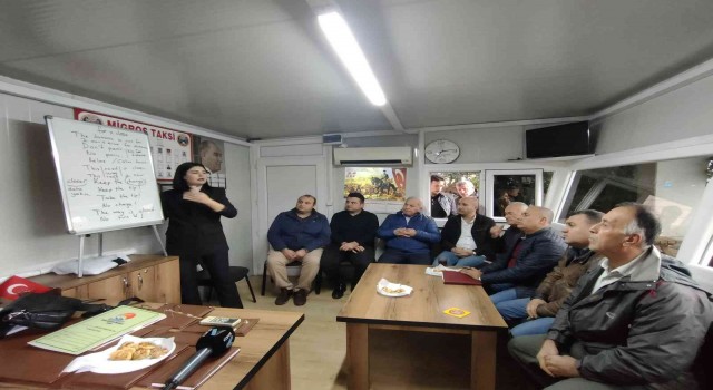 Turist sayısında rekor beklenen Antalyada taksicilere İngilizce eğitimi