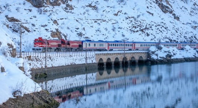 Turizm geliri geçen yılın aynı çeyreğine göre yüzde 22,2 arttı