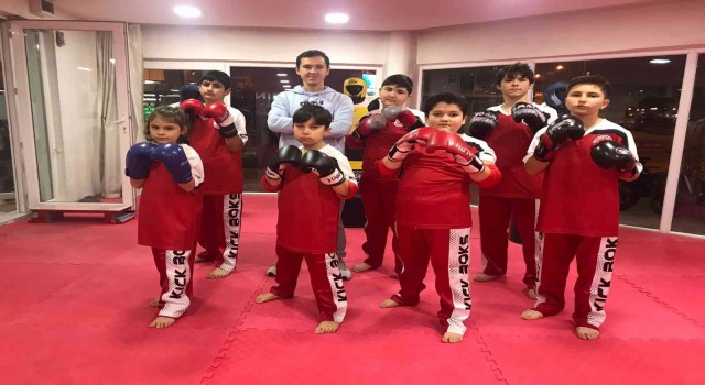 Türkiye Kickboks Turnuvasına Eskişehirden 8 genç sporcu katılacak