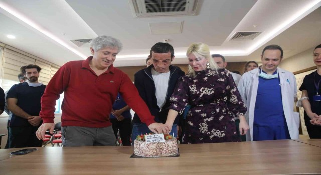 Türkiyenin ilk yüz nakillisi Uğur Acar, 11. yılını kutladı