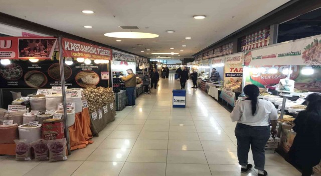 Türkiyenin yöresel lezzetleri Konyada buluştu