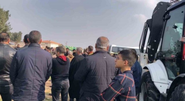 Üç kardeş ile baba yan yana defnedildi