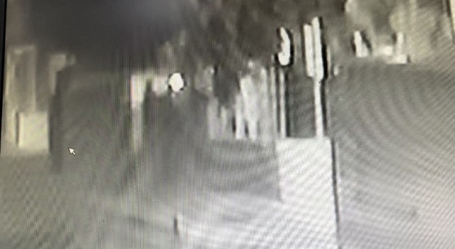 Ümraniyede bir kişinin öldüğü bir kişinin ağır yaralandığı silahlı kavga kamerada