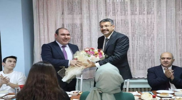 Vali Çelik: ”İyiliğin peşinden gidin”