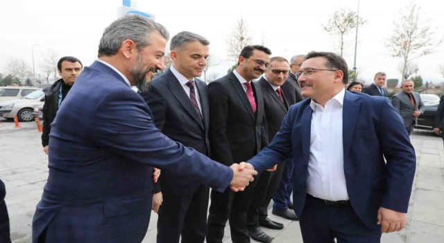 Vali Çiçekten SGKya ziyaret