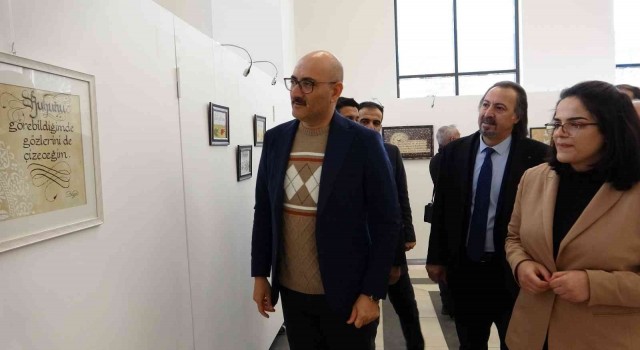 Vanda 57 kez ameliyat olan genç kızdan kaligrafi sergisi