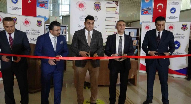 Vanda Bir Kitap Bir Umut kitap bağışı kampanyası başladı