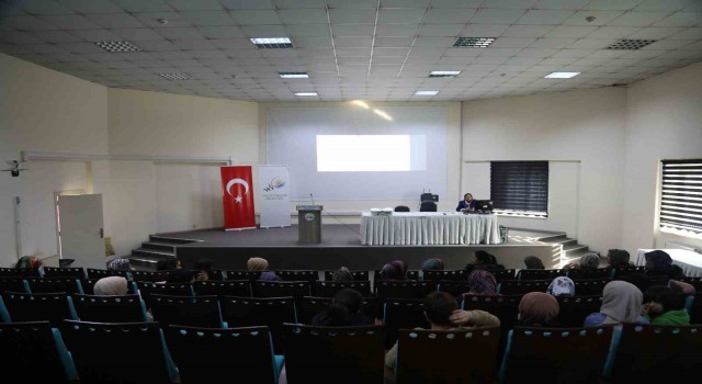 Vanda ‘Kanser Türleri ve Erken Tanı semineri düzenlendi
