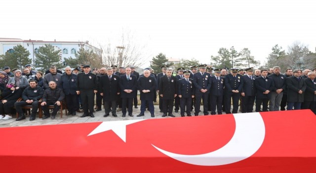 Vefat eden polis memuru için tören düzenlendi