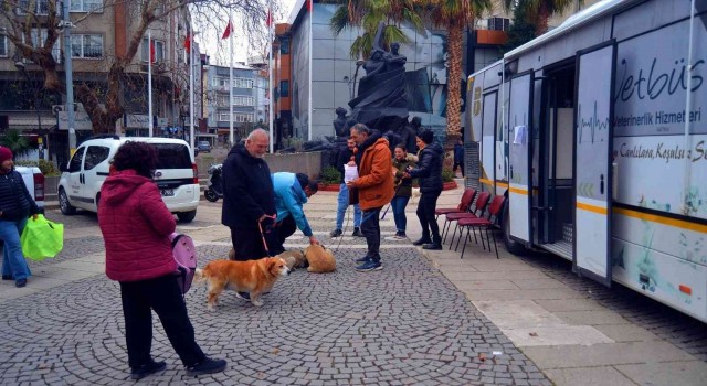 Vetbüs, Erdekte hastalarıyla buluştu
