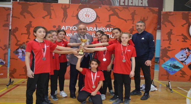 Voleybol Küçük Kızlar Müsabakaları tamamlandı