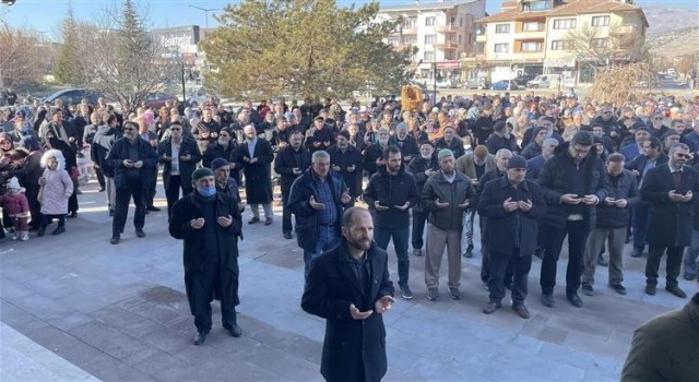 Yarıyıl tatiline özel umre kafilesi kutsal topraklara uğurlandı