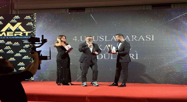 Yılın en iyi internet radyosu ödülü Radyo Başakşehirin