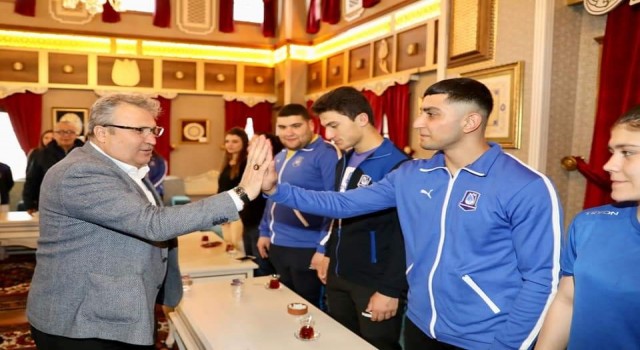 Yunusemre Belediyespor 2022ye damga vurdu