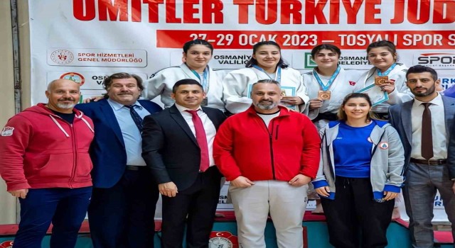 Yunusemrenin ümitleri Osmaniyede Manisanın gururu oldu