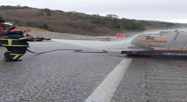 Zonguldakta mazot yüklü tanker yangında kullanılamaz hale geldi