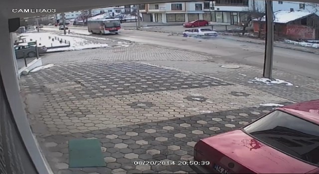 10 yaşındaki Beratın yaşam mücadelesi sürüyor