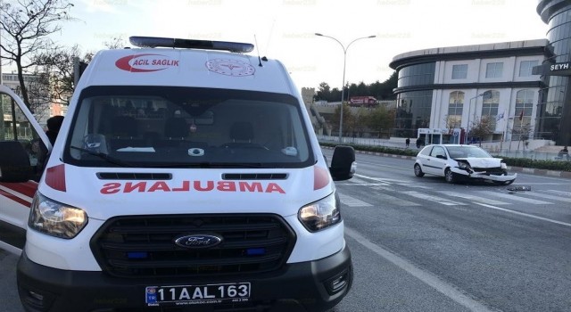 3 aracın karıştığı zincirleme 1 kişi yaralandı