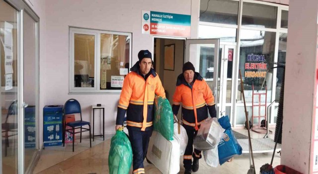 30 Ağustos Zafer Mahallesinden deprem bölgesine yardım eli