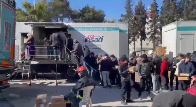 30 bin çorba, 20 bin ekmek dağıtılıyor