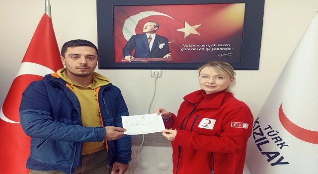 55 adet büyükbaş hayvanı depremzedeler için Kızılaya bağışladılar